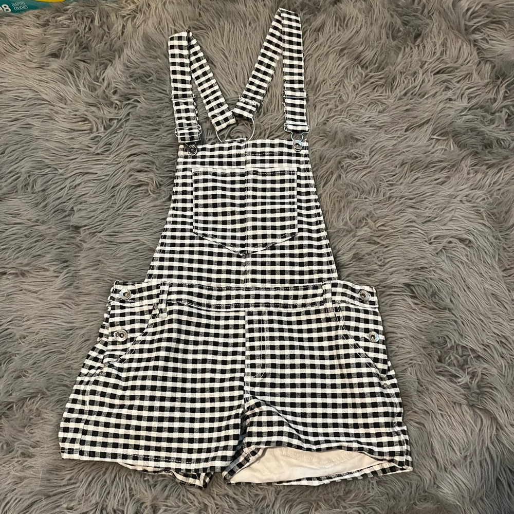 Checkered overall shorts | Size 5